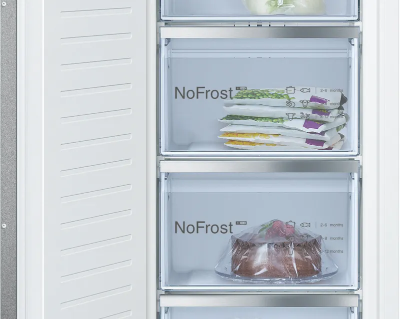 Bosch Serie 6 GIN81ACE0 refrigerator — view 4
