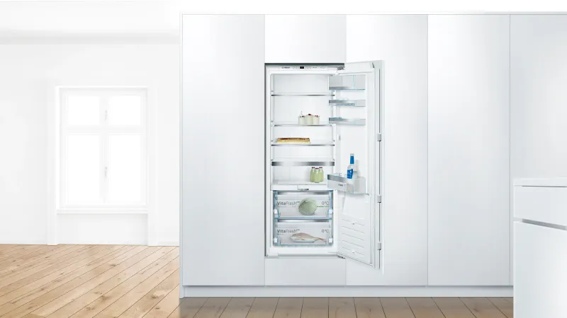 Bosch Serie 8 KIF51AFE0 refrigerator — view 4