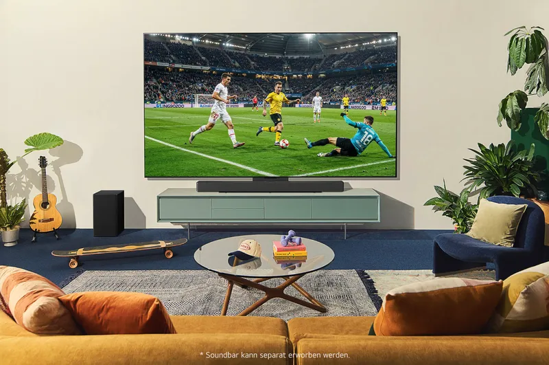 LG OLED evo C4 (OLED65C43LA, 2024) — view 4