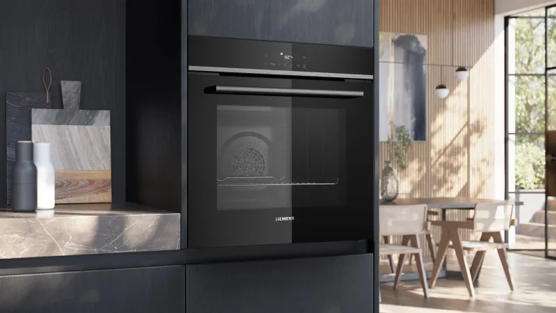 Siemens iQ300 HB571ABS3 oven — view 5