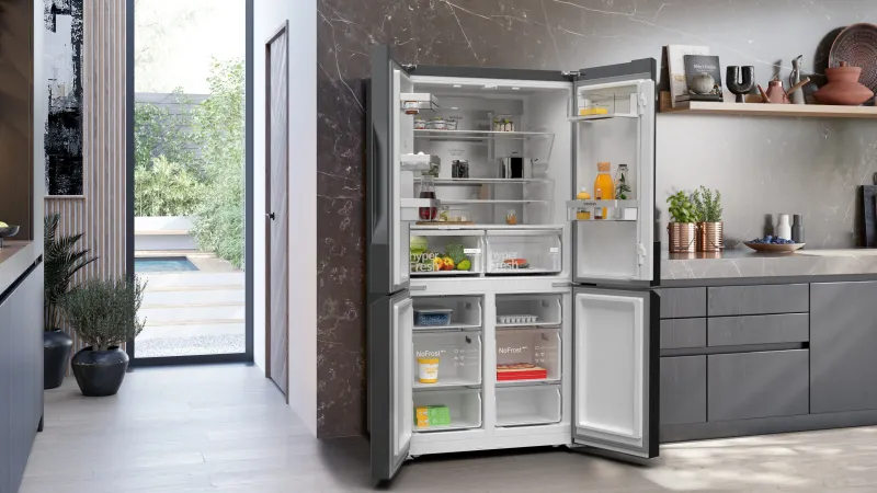 Siemens iQ300 KF96NAXEA refrigerator — view 3